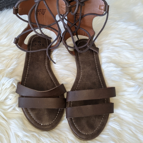 MISK - Vegan Leather Gladiator Sandal - Picture 3 of 10